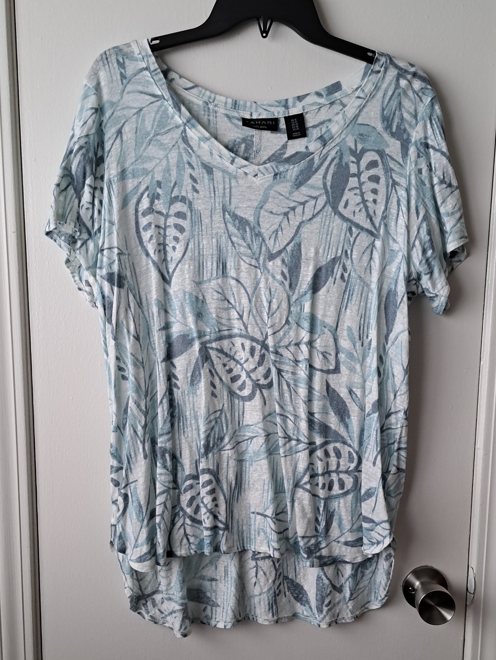 Light Blue Leaf Print V-Neck Linen Women’s Top